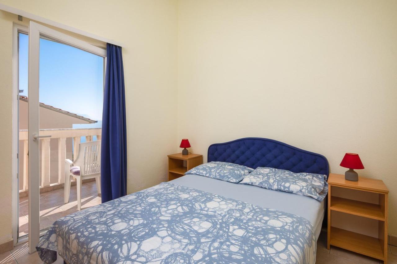 Apartments & Restaurant Galeb Marusici  Exterior photo